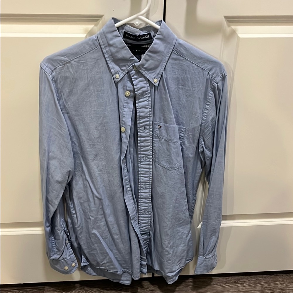 Men's Light Blue Button-Down Shirt